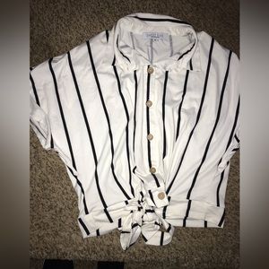 Cute juniors medium shirt